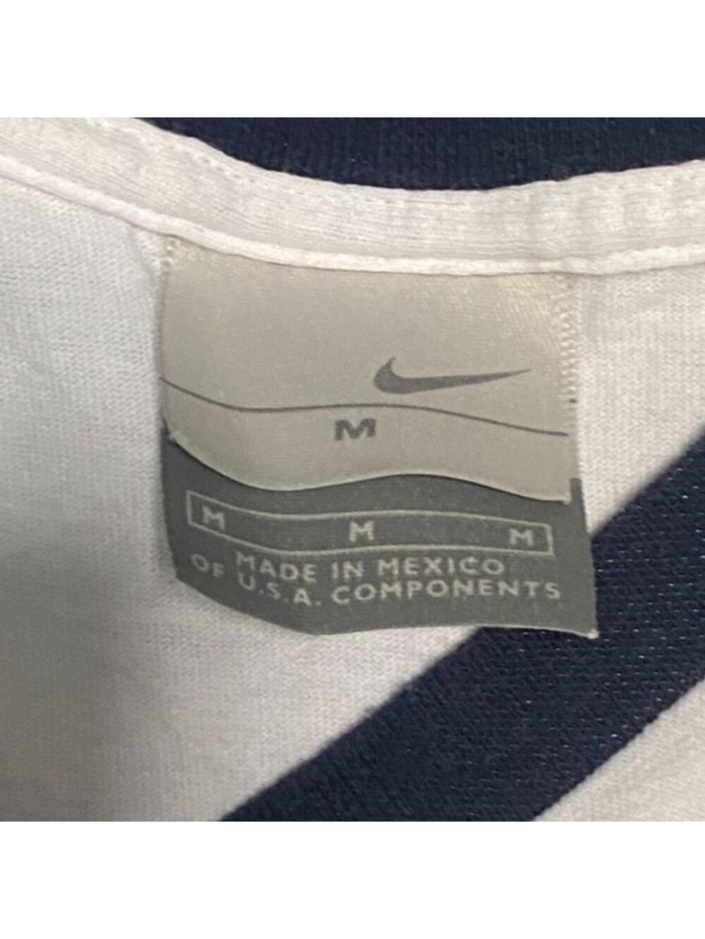 Nike Banded Neckline Adult Short Sleeve T-Shirt-White/Navy Blue-Size M-GUC - Picture 3 of 5
